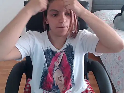 Snapshot of sanderste1 chatting on September 19, 2025, 8:57 pm sanderste1 online show from September 19, 2025, 8:57 pm