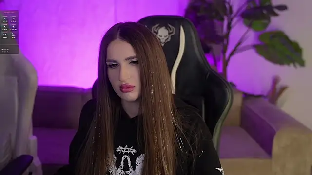 Goldie Flame online show from February 5, 2026, 3:35 am