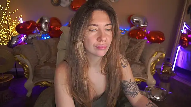 Snapshot of KateShanny chatting on February 16, 2026, 6:56 am KateShanny online show from February 16, 2026, 6:56 am