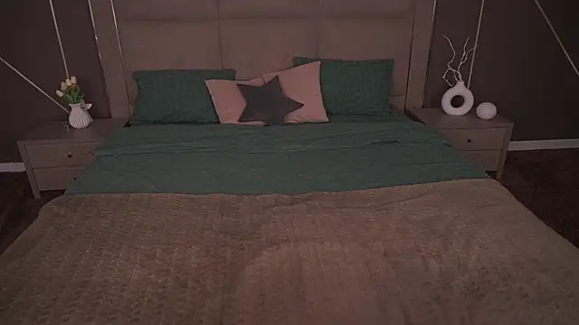 Snapshot of KateShanny chatting on November 7, 2025, 6:51 am KateShanny online show from November 7, 2025, 6:51 am