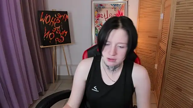 ayakskalermonss online show from November 29, 2025, 8:25 am