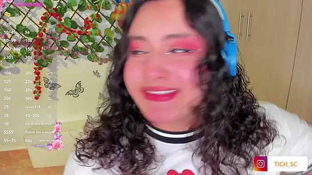 Snapshot of TICH____ chatting on November 19, 2025, 7:14 pm TICH online show from November 19, 2025, 7:14 pm