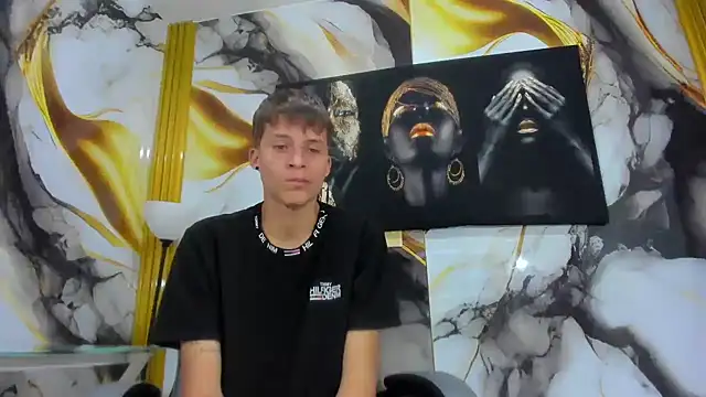 mono blonde online show from October 1, 2025, 6:45 pm