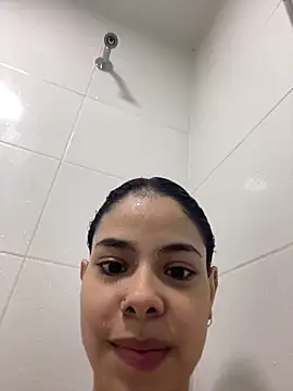 MelanieWillians online show from October 3, 2025, 5:25 pm