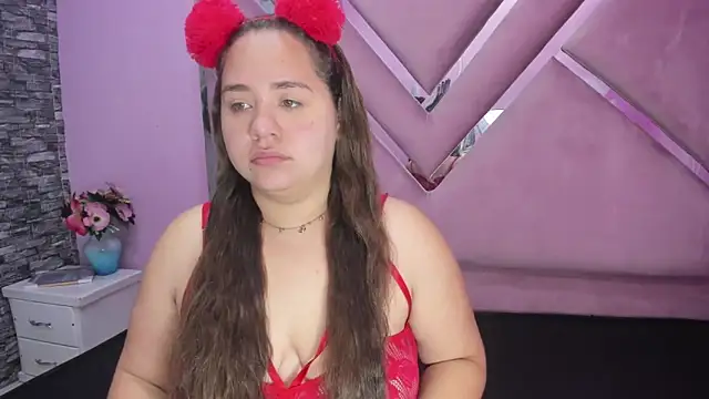 LucyOwen 18 online show from September 9, 2025, 1:09 pm