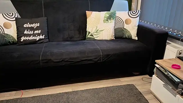 Eveline Beauty Kitty online show from November 28, 2025, 3:45 pm