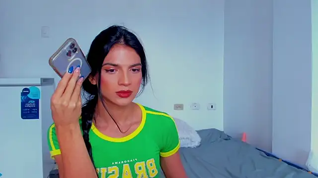 ISA BELLA VZL online show from February 5, 2026, 4:36 pm