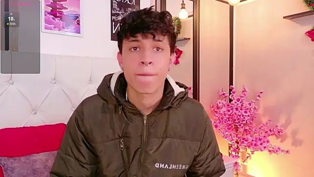 Axel  Evans online show from January 14, 2026, 12:31 pm