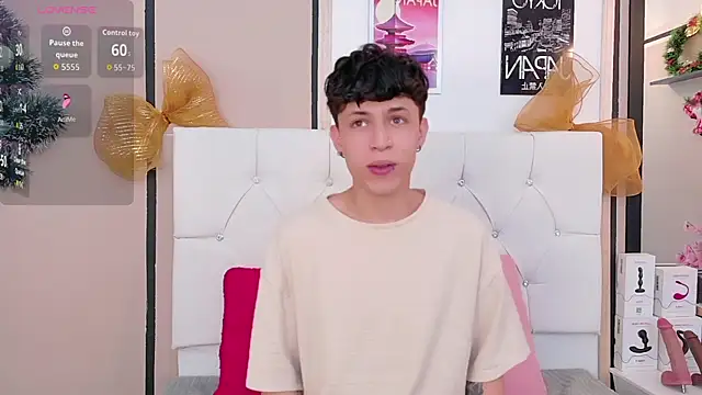 Axel  Evans online show from December 20, 2025, 12:19 pm