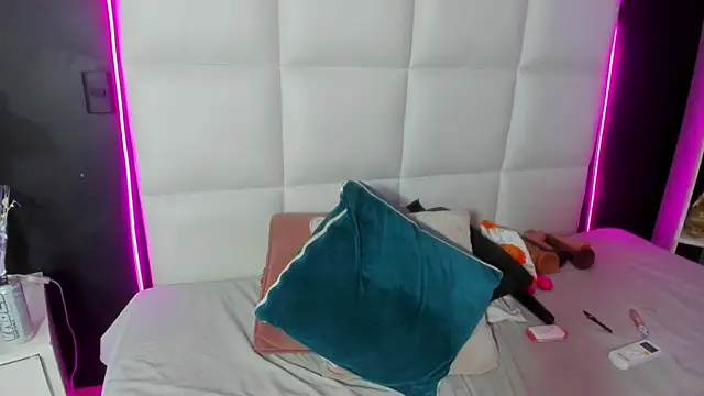 Gigi duran online show from July 24, 2026, 5:58 am