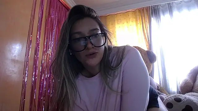 Snapshot of miss_lilieth chatting on November 9, 2025, 3:16 pm miss lilieth online show from November 9, 2025, 3:16 pm