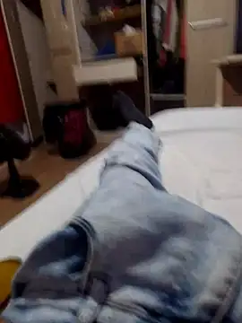 pauzaogrande1 online show from November 18, 2025, 6:22 pm