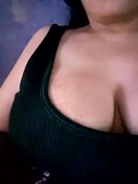 Snapshot of Nahuandjeatriplex chatting on February 12, 2026, 11:21 am Nahuandjeatriplex online show from February 12, 2026, 11:21 am