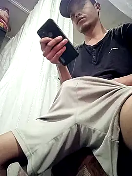 Snapshot of zebba12 chatting on November 16, 2025, 9:08 pm zebba12 online show from November 16, 2025, 9:08 pm