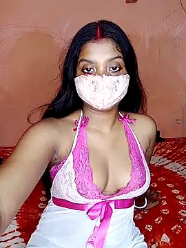 Snapshot of meena5691 chatting on October 21, 2025, 8:30 pm meena5691 online show from October 21, 2025, 8:30 pm