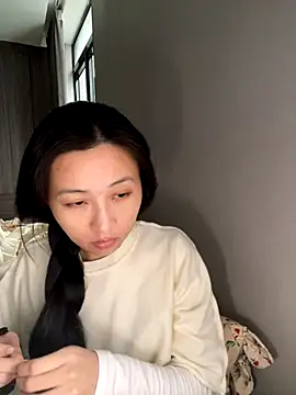 haiyan125216 online show from January 7, 2026, 8:19 am