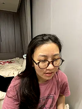 Snapshot of haiyan125216 chatting on October 15, 2025, 11:07 am haiyan125216 online show from October 15, 2025, 11:07 am