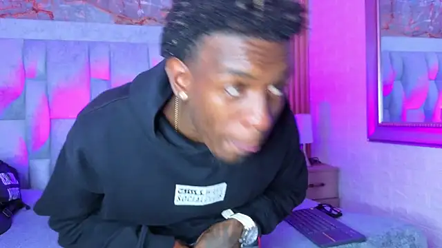 pipedark  online show from October 11, 2025, 3:18 am