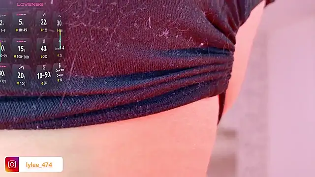 Snapshot of Celine_Lee chatting on March 3, 2026, 1:51 pm Celine Lee online show from March 3, 2026, 1:51 pm