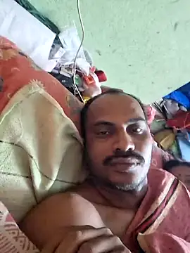 Snapshot of cutecouple1983 chatting on November 27, 2025, 8:53 pm cutecouple1983 online show from November 27, 2025, 8:53 pm