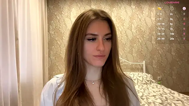 miainheat online show from October 26, 2025, 9:10 am