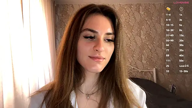 miainheat online show from October 8, 2025, 8:38 am