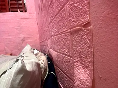 Kellye hotTs online show from December 16, 2025, 10:19 am