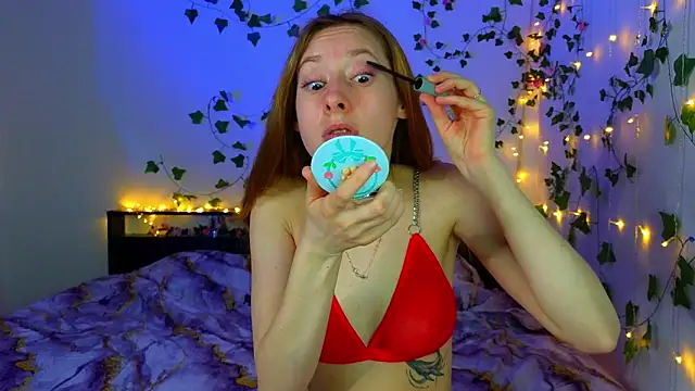 Candy Flosse online show from April 2, 2026, 5:03 am