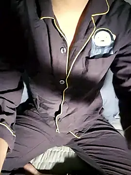 Snapshot of 111owo111 chatting on October 21, 2025, 3:33 pm 111owo111 online show from October 21, 2025, 3:33 pm