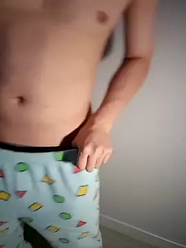 Snapshot of 111owo111 chatting on October 12, 2025, 6:26 am 111owo111 online show from October 12, 2025, 6:26 am