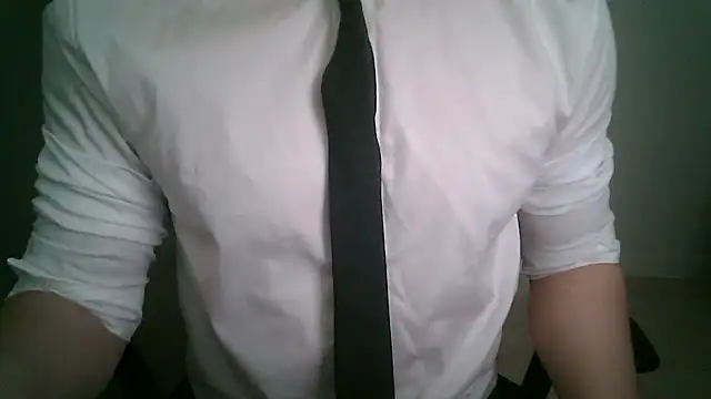 111owo111 online show from April 20, 2026, 12:19 pm