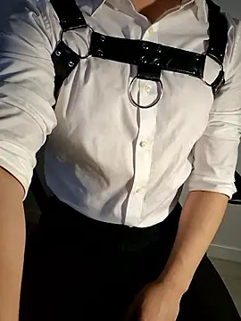 Snapshot of 111owo111 chatting on October 6, 2025, 1:23 pm 111owo111 online show from October 6, 2025, 1:23 pm