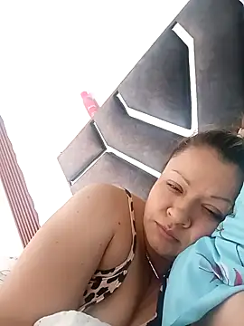 Asuna yuuky online show from February 9, 2026, 2:15 pm