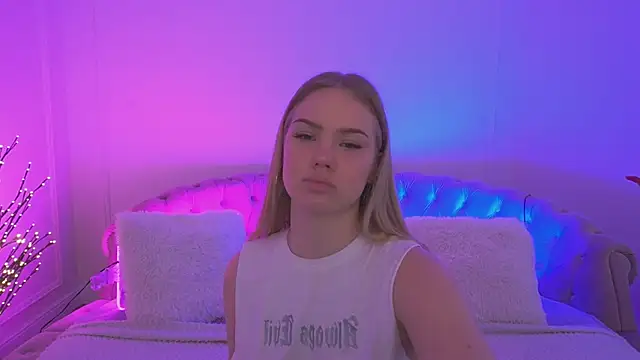 CelesteNoir online show from January 13, 2026, 8:29 am