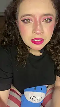 Snapshot of Lucy_YupiSweet chatting on January 13, 2026, 10:35 pm Lucy YupiSweet online show from January 13, 2026, 10:35 pm