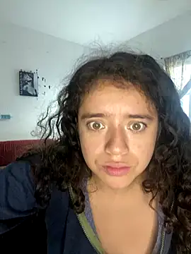 Snapshot of Lucy_YupiSweet chatting on November 8, 2025, 2:09 pm Lucy YupiSweet online show from November 8, 2025, 2:09 pm