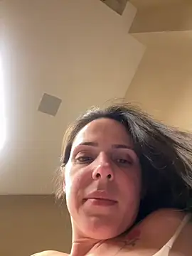 Lady LauraRose online show from December 20, 2025, 12:46 am