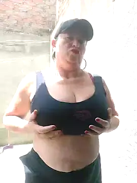 Miss-tetas online show from October 9, 2025, 5:24 pm