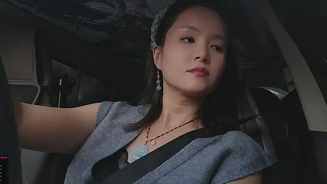 minmin1230 online show from September 25, 2025, 5:35 am