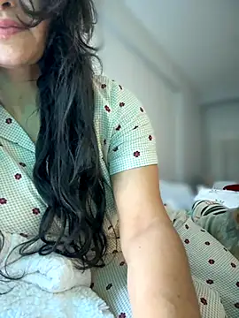 Snapshot of Ofcourseoneday chatting on November 13, 2025, 8:18 am Ofcourseoneday online show from November 13, 2025, 8:18 am