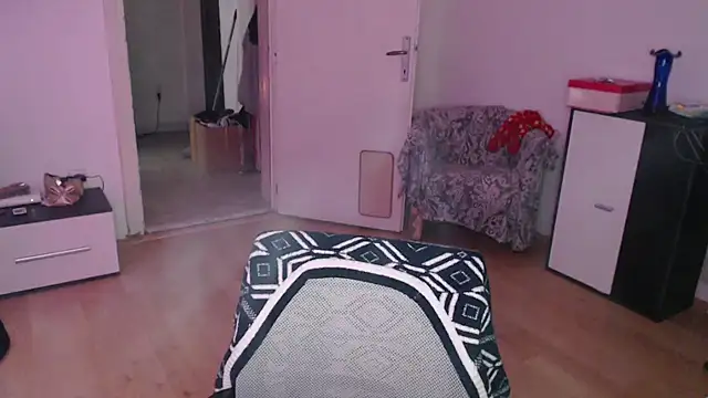 Aliens4twenty online show from November 18, 2025, 9:45 am