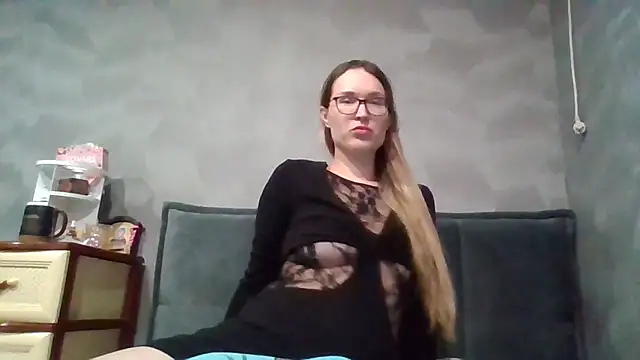 Snapshot of Jugira chatting on December 19, 2025, 11:07 pm Jugira online show from December 19, 2025, 11:07 pm