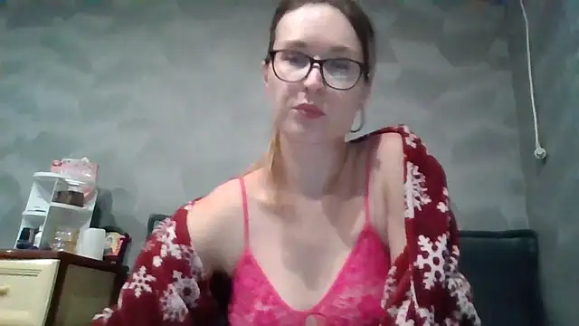 Snapshot of Jugira chatting on December 20, 2025, 2:42 pm Jugira online show from December 20, 2025, 2:42 pm