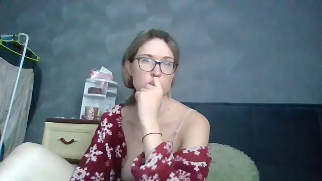 Snapshot of Jugira chatting on February 13, 2026, 1:44 pm Jugira online show from February 13, 2026, 1:44 pm