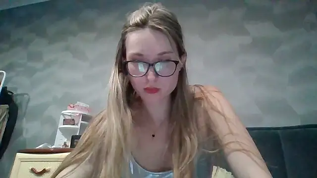 Snapshot of Jugira chatting on January 10, 2026, 10:49 pm Jugira online show from January 10, 2026, 10:49 pm