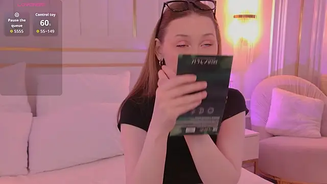 NancySmitts online show from November 19, 2025, 3:45 pm