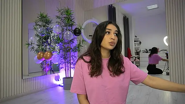 EmmaBlanco online show from November 13, 2025, 8:13 pm