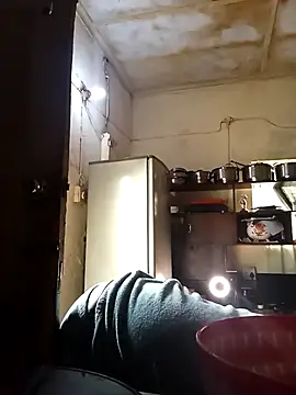 RFeltomWhitJ online show from October 30, 2025, 1:53 pm