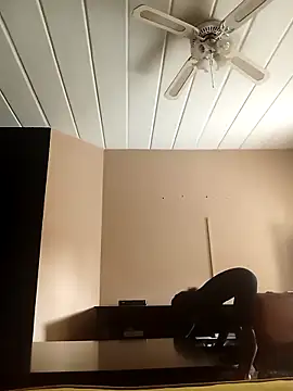 RFeltomWhitJ online show from October 19, 2025, 9:34 am