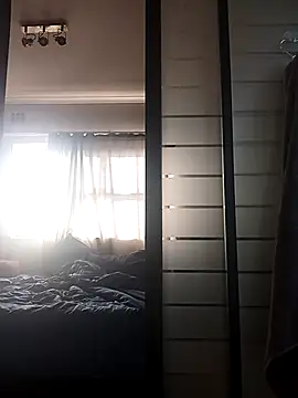 RFeltomWhitJ online show from November 8, 2025, 4:38 am